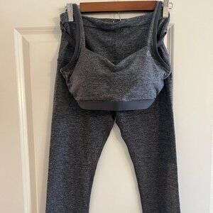 Lorna Jane - Two Piece Set (Limited Edition) Sports Bra & Yoga Pants